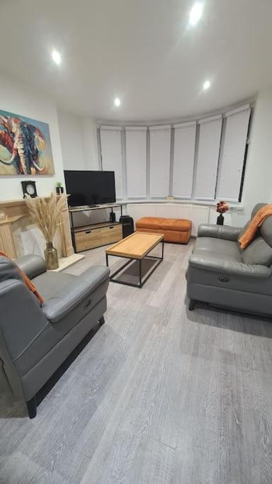 Freshen-up Apartment
